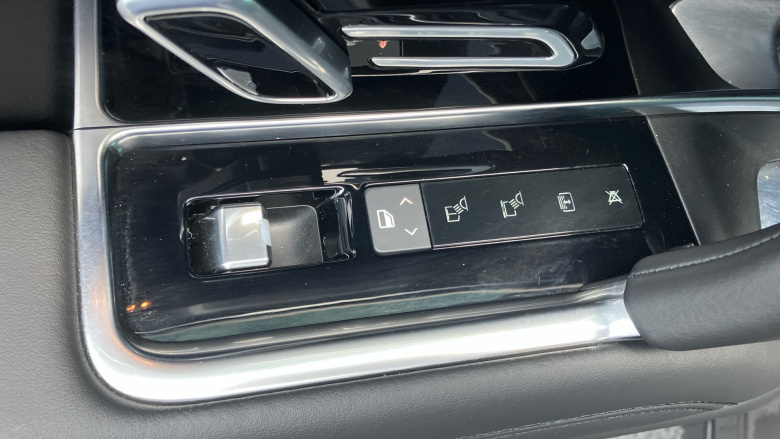 Land Rover Range Rover 3.0 P460e SE 4dr Auto Estate